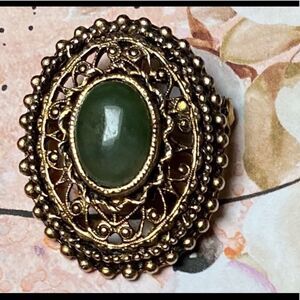 VINTAGE Victorian style Peri pendant brooch